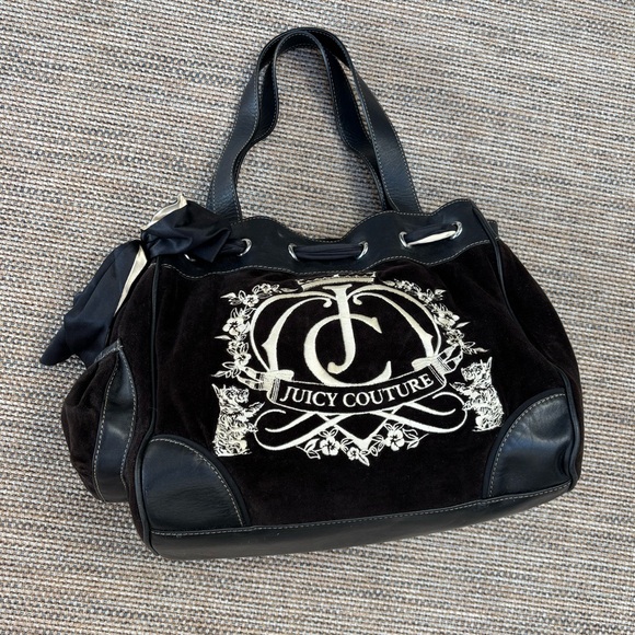 Vintage Y2K Velvet Juicy Couture - Picture 3 of 3